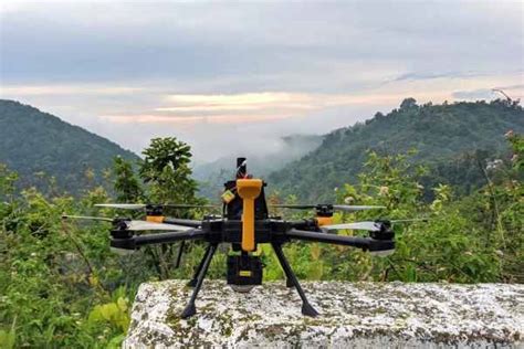 drone startup aus wins survey  indias  million mapping deal