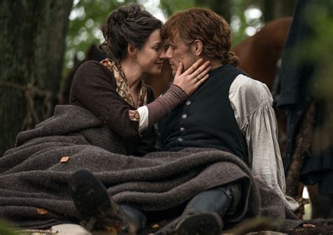 outlander season 4 sam heughan and caitriona balfe interview collider