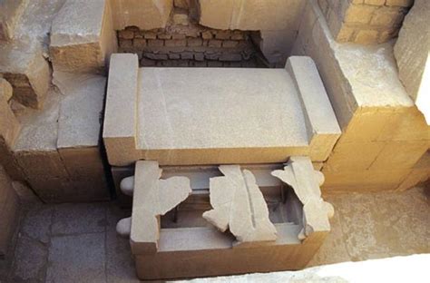 archaeologists unearth tomb of previously unknown queen in egypt