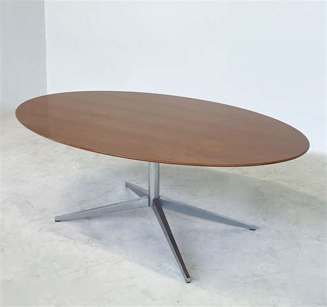 mid century modern oval dining table  florence knoll
