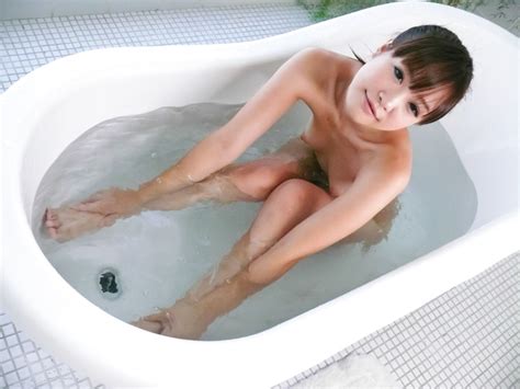 Three Guys Meet Momoka Rin In The Bathtub For A Japan Blow Job