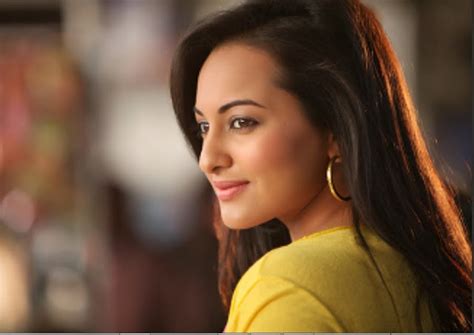 bollywood actress sonakshi sinha latest photo 2014 sexy desi and indian girl