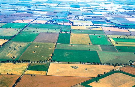 file csiro scienceimage 4704 aerial view of mixed crops at