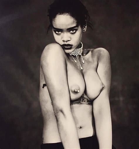 rihanna nude boobs celebrity leaks scandals leaked sextapes
