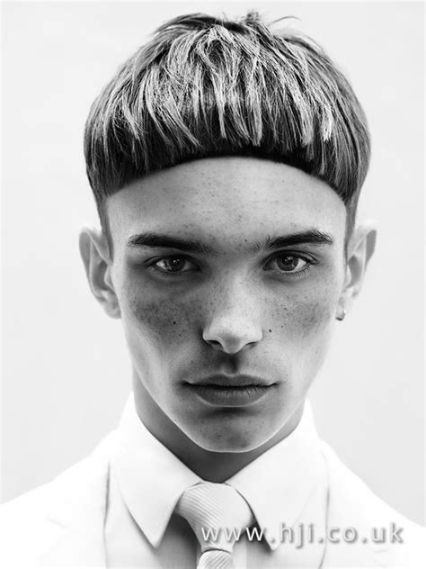 30 Mushroom Haircuts That You Can Actually Pull Off
