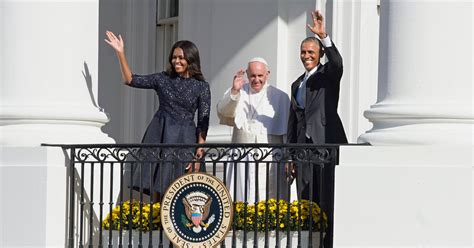 50 memorable michelle obama looks a glance back to greet pope
