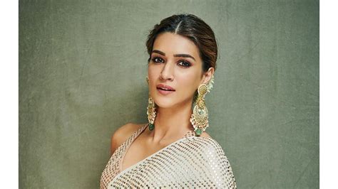 Kriti Sanon Born 27 July 1990 Is An Indian Actress Who Appears