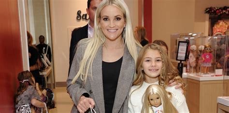 jamie lynn spears daughter hits up american girl place