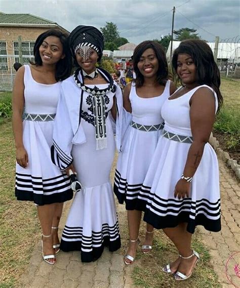 Clipkulture Bride And Bridesmaids In Xhosa Traditional Wedding Clothes