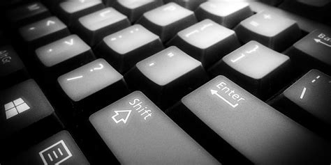 laptop keyboard  working   fixes  tech