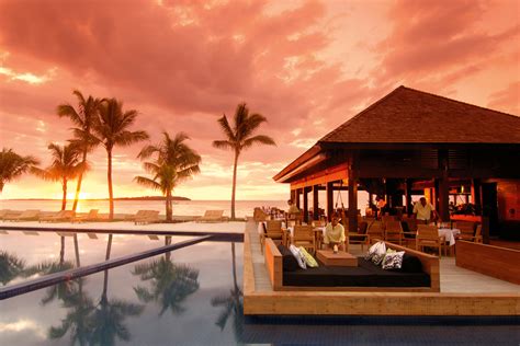 Review Fiji Beach Resort And Spa