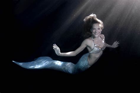 show  pictures  mermaids world   famous mermaids jason martin