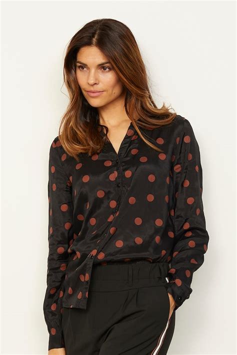 populair lange zwarte blouse