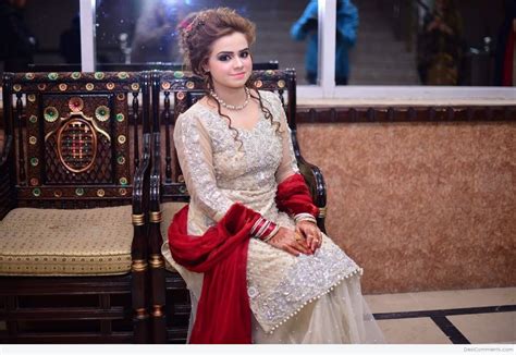desi girls pictures images graphics for facebook whatsapp