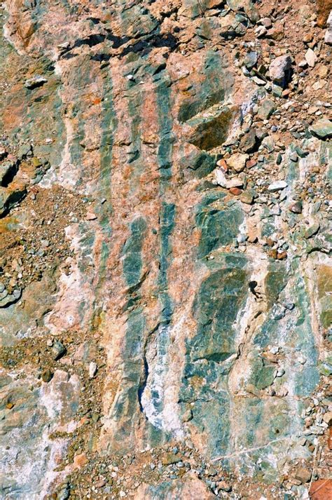 skarns    left  magmas interact   calcareous country