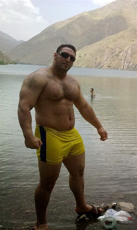 muscle lover iranian bear