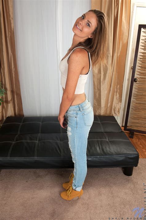 sweet teen amateur shyla ryder sheds jeans and flaunts her lace panties in heels