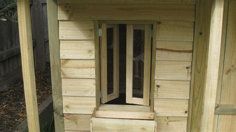 hinged front window upgrade  standard sliding cubby central