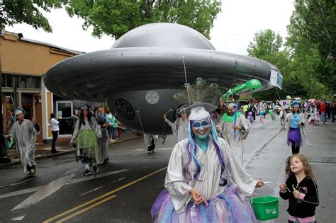ufo festival celebrating  years  alien obsession  mcminnville