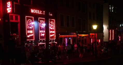 10 interesting amsterdam red light district facts