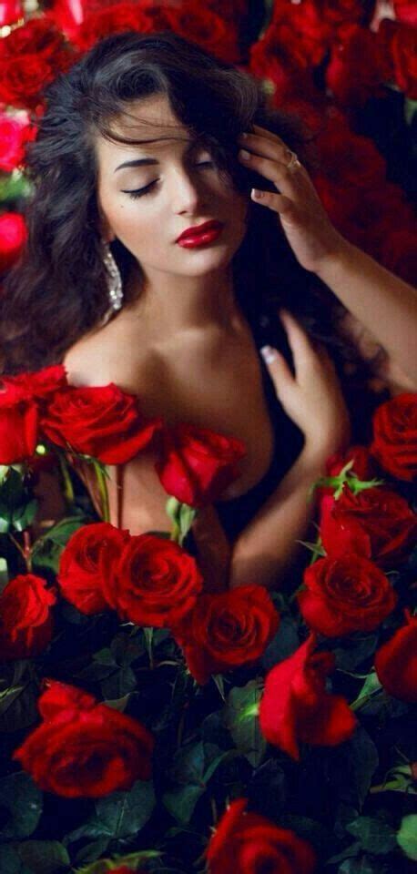 Pin By Paul Samuels On Red Beautiful Beauty Women