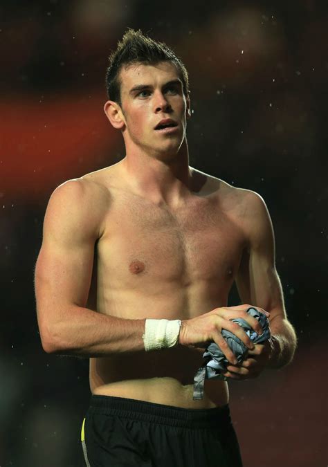 the stars come out to play gareth bale shirtless video and pics