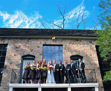 ways  choose  perfect wedding venue  wont  drama topweddingsitescom