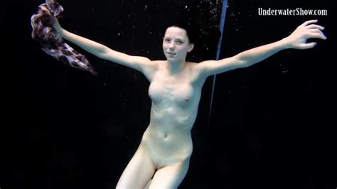 teens swim and strip nude in underwater video teen porn