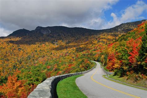 perfect blue ridge parkway itinerary road trip tips  stops eternal arrival