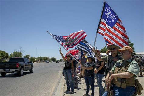 Open Carry Texas Members Protest Outside Odessa Bar