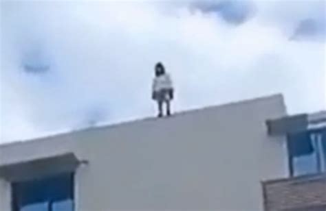 ジャンプから着地まで。女性の飛び降り自殺動画2つセット グロ動画アンゴルモア