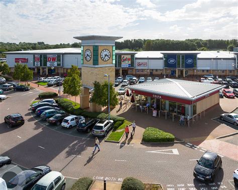 retail park footfall recovers   restrictions ease react news