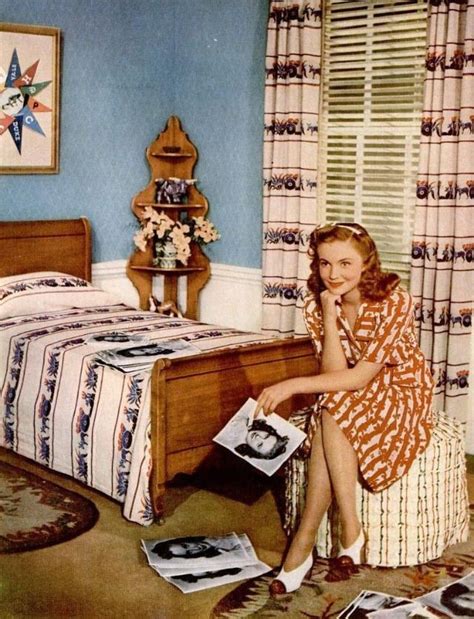 25 Cool Photos Show Bedroom Styles In The 1940s ~ Vintage Everyday