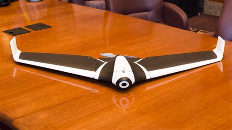 ces  parrot disco apres les drones laile volante assistee maj video cnet france