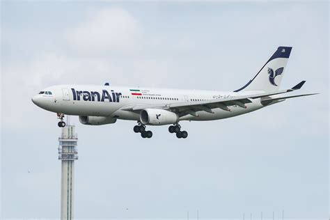 iran airs interesting airbus  diversion