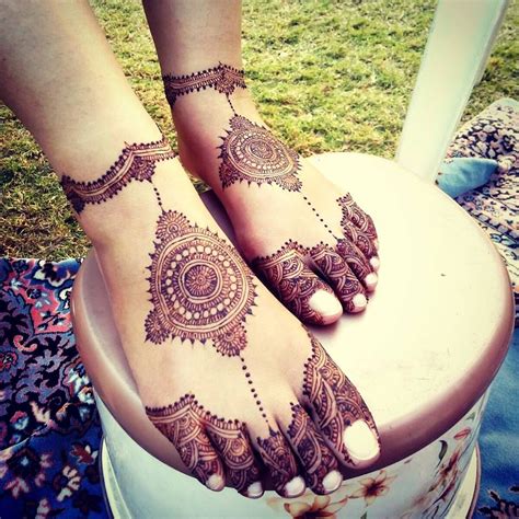 50 amazing leg mehndi designs which are perfect for bridal legs