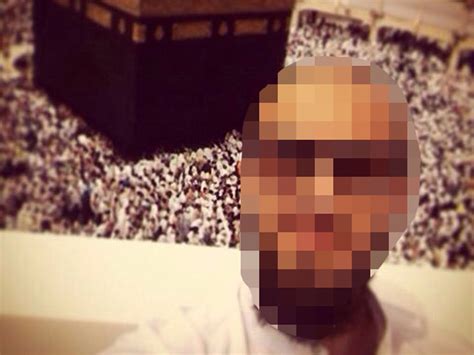 hajj selfie fever on muslim pilgrimage criticised by islamic scholars