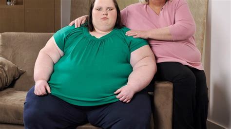 britain s fattest teenager georgia davis fighting for life and warned