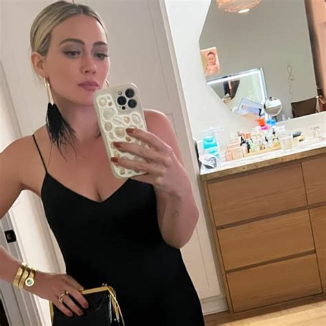 Hilary Duff Selfies Some Sexy Braless Cleavage Action
