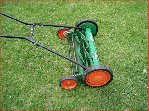 manual push lawn mower push lawn mower  great eco friendly lawn mower   home