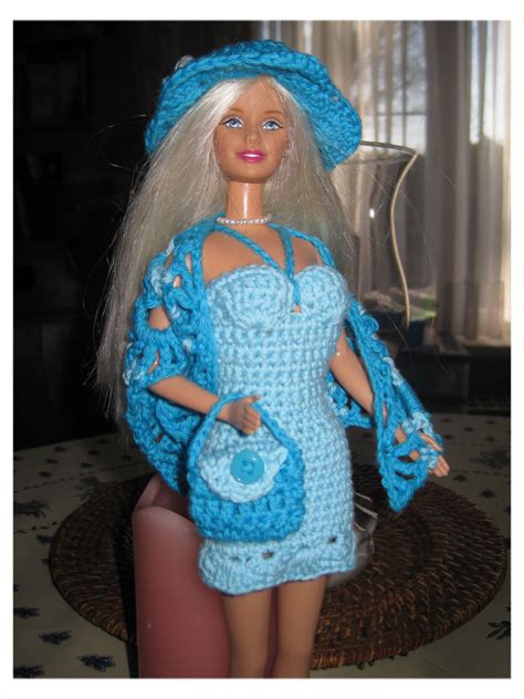 gehaakt barbie kleedje gratis patroontje barbie kleertjes patronen barbiekleding barbie