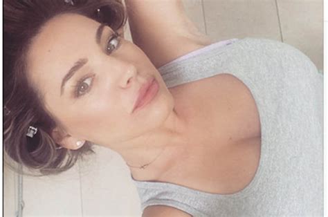 Kelly Brook Posts Busty Selfie To Announce Return To Work