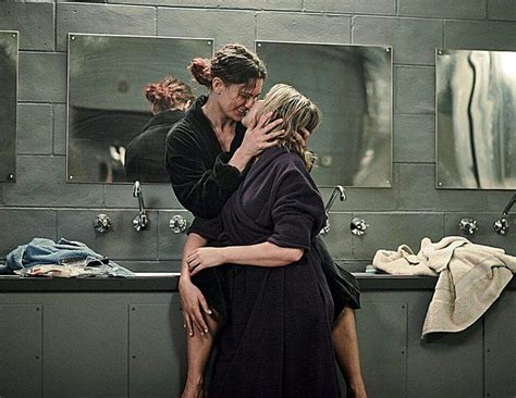 bea and allie danielle cormack lesbian couple wentworth tv show