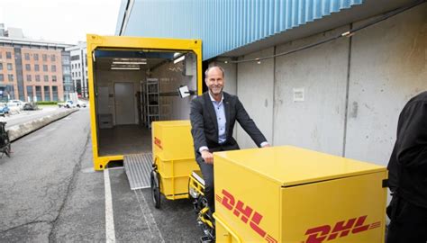 dhl express oslo ouvre  city hub en containers maritimes inspirebox