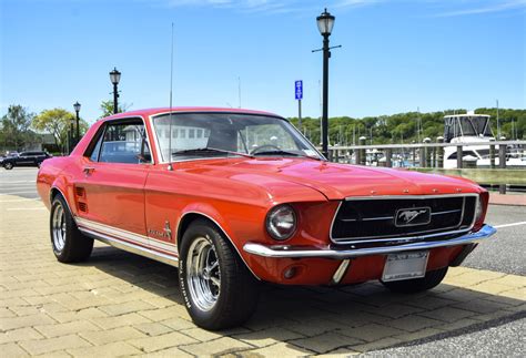 ford mustang hardtop coupe  sale  bat auctions closed