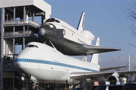 new space center houston exhibit offers glimpse into shuttle flights