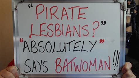 Batwoman Showrunner Prepare For Pirate Lesbians In Season 2 Youtube