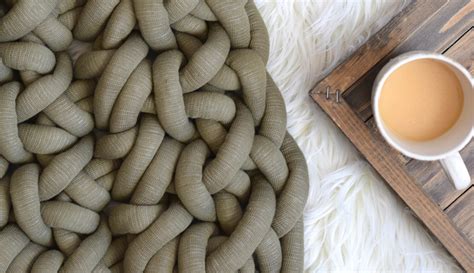 hand crochet  big yarn blanket mama   stitch