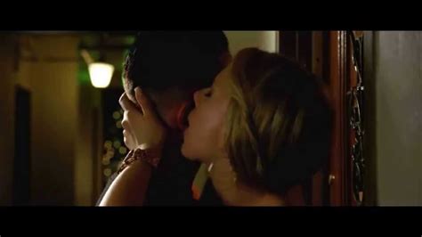 scarlett johansson hot kissing sex scene porn pics and movies