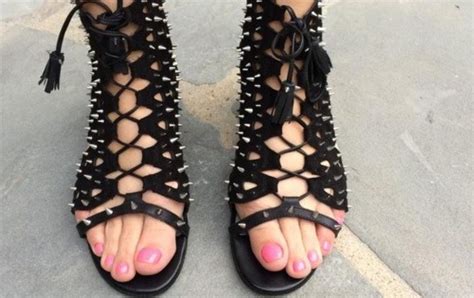 Molly Sims S Feet